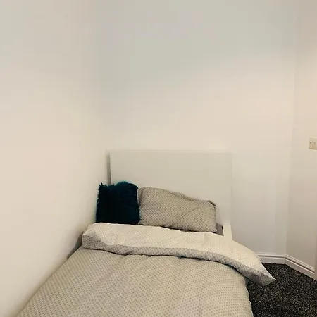 4 Bedroom House Near Centre 別荘 *