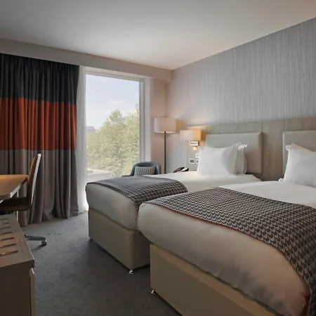 - Centre By Ihg