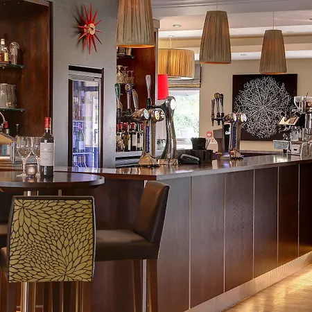 Western Pinewood Manchester Airport-wilmslow Aparthotel