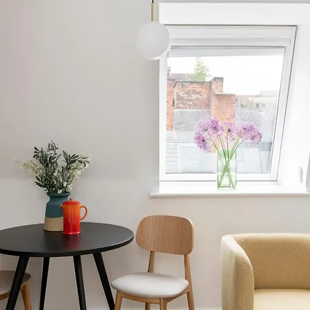 Отель Cove Minshull Street 4*