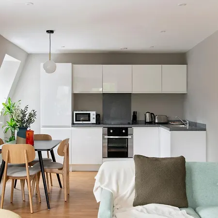 Cove Minshull Street Отель