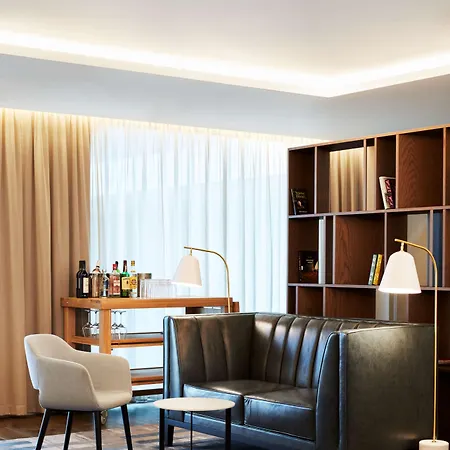 Hyatt Regency 호텔 4*