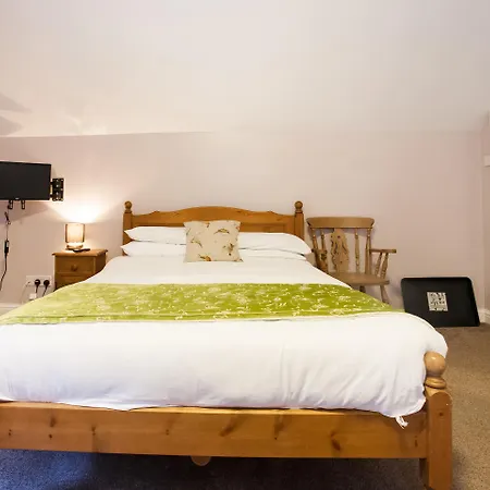 Oyo Ladybower 3*