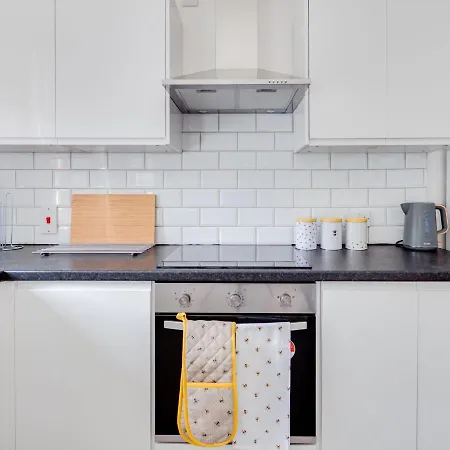 Pass The Keys Lovely 3 Bedroom Golf Club And Parking Casa de Férias