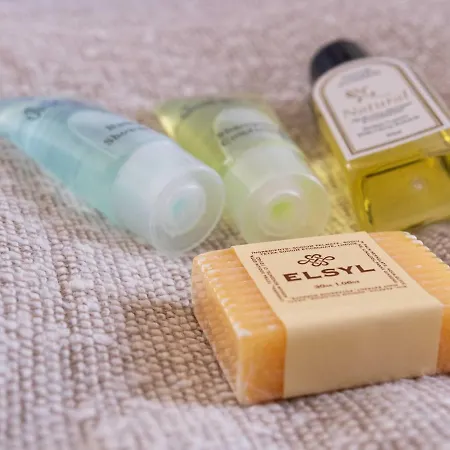 Pass The Keys Lovely 3 Bedroom Golf Club And Parking