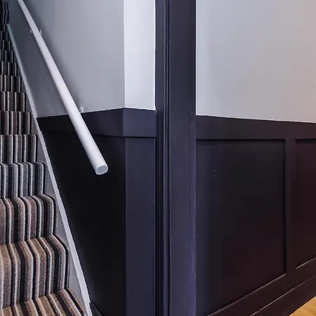 Four Bedroom Urban Hosted By Mcr Dens 펜션 *