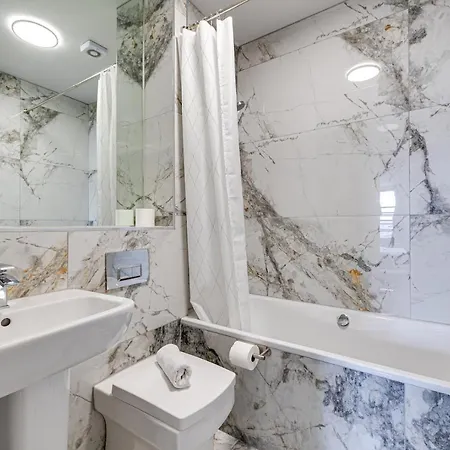 Large 2 Bed 2 Bath 아파트 맨체스터