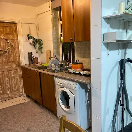 Apartment Private Studio Flat Great Location In