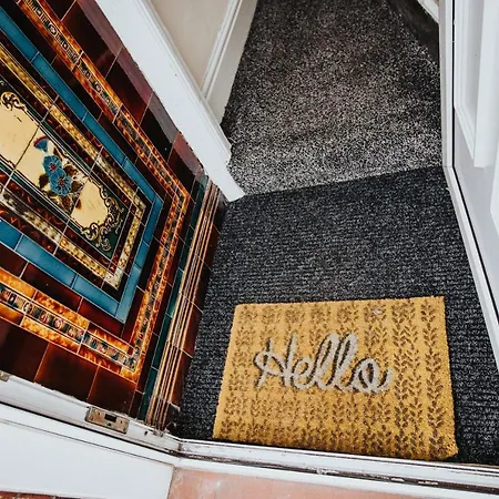 Jetson House - Luxury 4-bed With King Size Bedroom Near Etihad Feriehus Manchester