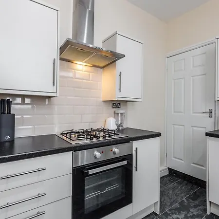 Jetson House - Luxury 4-bed With King Size Bedroom Near Etihad Feriehus Manchester