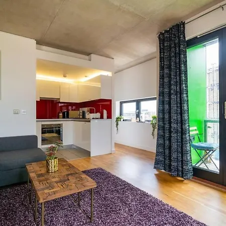1 Bed Ancoats Canalside Flat Centre Apartment *