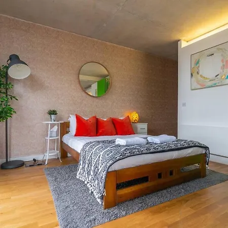 1 Bed Ancoats Canalside Flat Centre Apartment