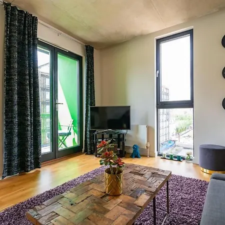 1 Bed Ancoats Canalside Flat Centre Manchester
