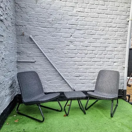 Апартаменты Beautiful 3 Bedroom Close To Mcr City Centre *