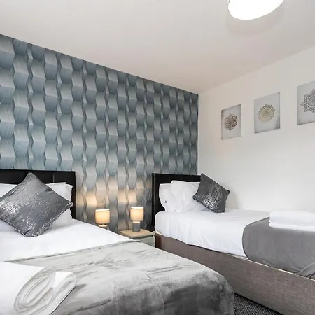 Cosy House & Contractors & Leisure & Free Parking Lejlighed