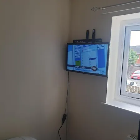 Splendid 3bedrooms Guest house Manchester