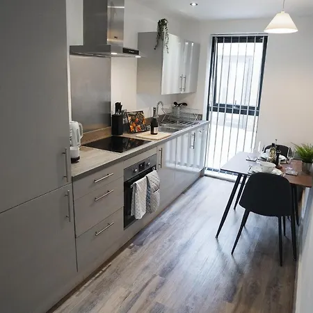Modern 1-bed - Centre - Free Wi-fi - New - Mánchester