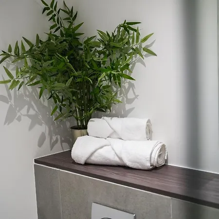 Modern 1-bed - Centre - Free Wi-fi - New - Apartamento *
