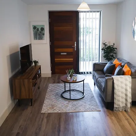 Modern 1-bed - Centre - Free Wi-fi - New - * Mánchester
