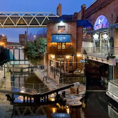 Free Parking- Water-side Apartment *