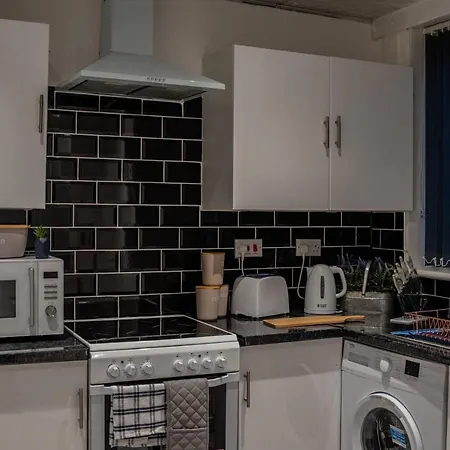 Bv Comfy Spacious 3 Bedroom House At Tatton Street * Manchester