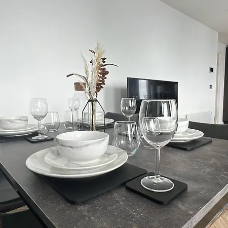 Апартаменты Luxury 2 Bedroom In Deansgate Views Манчестер
