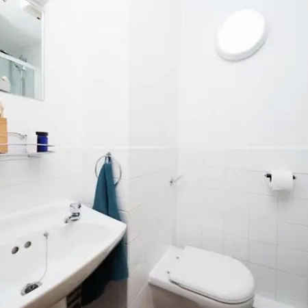 Ensuite Rooms For Students, Manchester - Sk Aparthotel