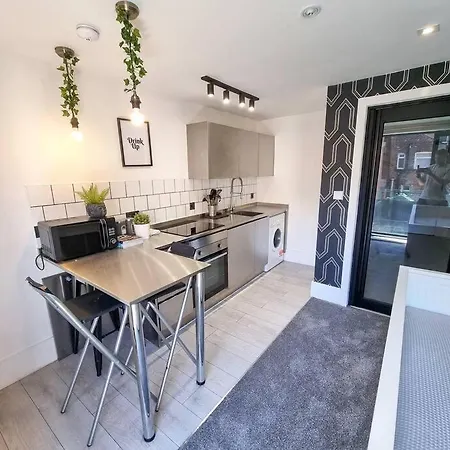 Super 1 Bedroom In The Heart Of Mcr Апартаменты