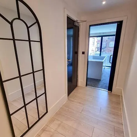 Super 1 Bedroom In The Heart Of Mcr 맨체스터