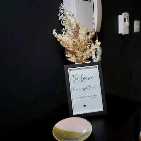 Modern & Stylish - Whyte Place Salford 아파트 *