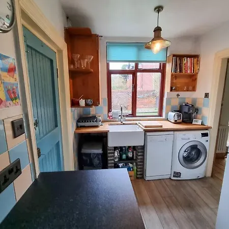 Сasa de vacaciones 3-bedroom House In Chorlton Full Of Character