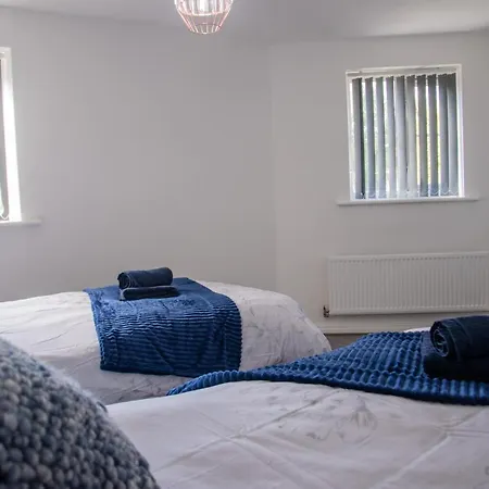 Homely 3 Bed In Manchester-close To The 02 Apollo! - Brand New! Manchester