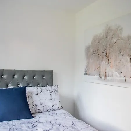 Homely 3 Bed In Manchester-close To The 02 Apollo! - Brand New! Lejlighed