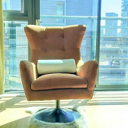 Lovely 2-bedroom Apartment, Free Parking 맨체스터