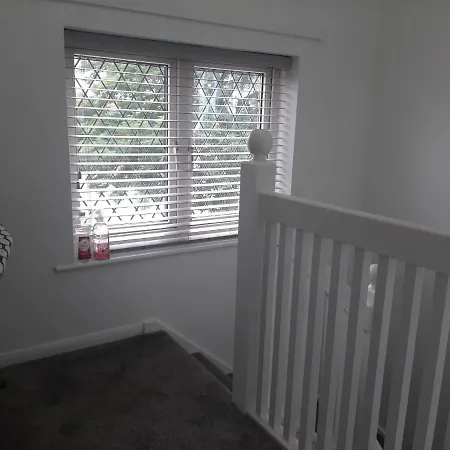 Beautiful 1-bed House By City Stadium