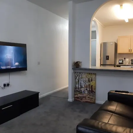 Beautiful 1-bed House By City Stadium * Manchester