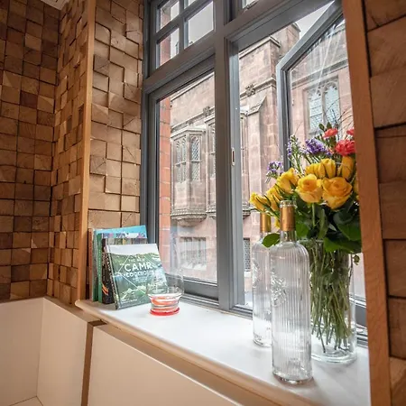 Huge City Centre Townhouse With Roof Terrace