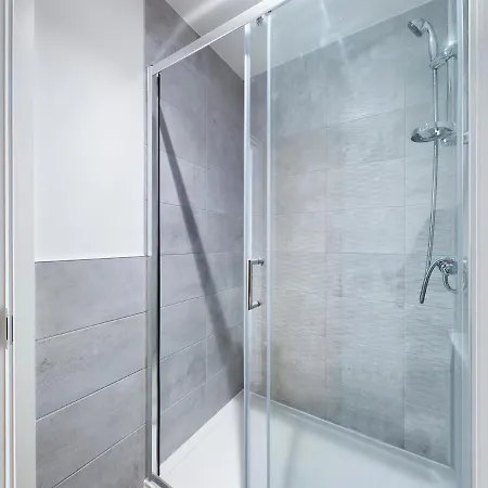 Sleek And Modern 2bd 2bath In The Heart Of Salford Lejlighed *