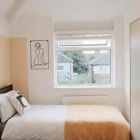 Bee - Caldecott House 別荘 *