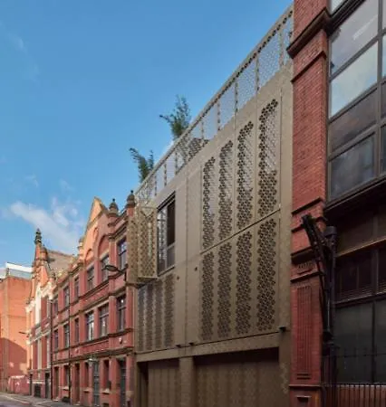 Huge City Centre Townhouse With Roof Terrace Apartment