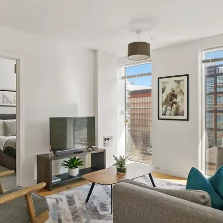 아파트 Salford Central - Luxury By Mgroupsa *