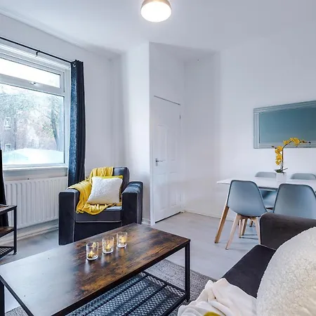 Sleeps Up To 5 * Manchester
