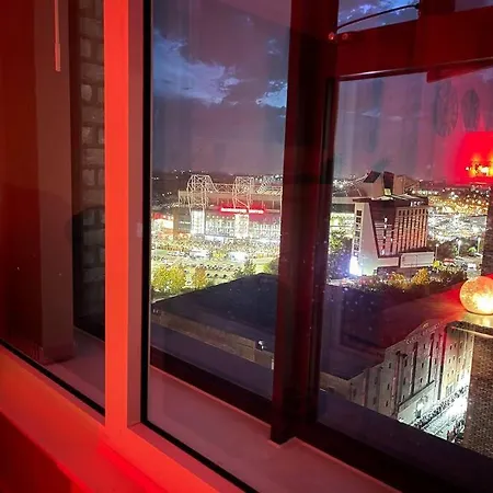 דירה Cosy, Lovely Next To Old Trafford! מנצ'סטר