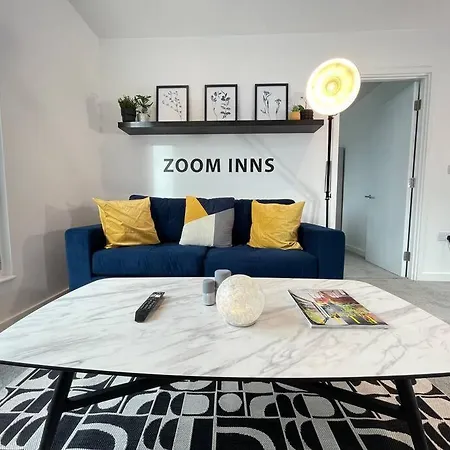 Cosy, Lovely Next To Old Trafford!