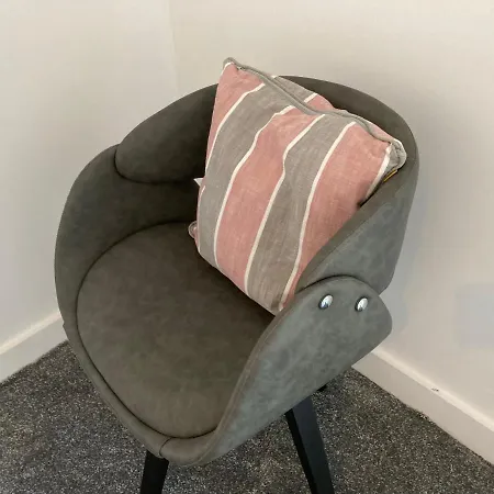 City Centre - Longer And Save * Manchester