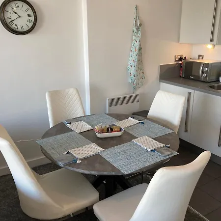 City Centre - Longer And Save Apartment