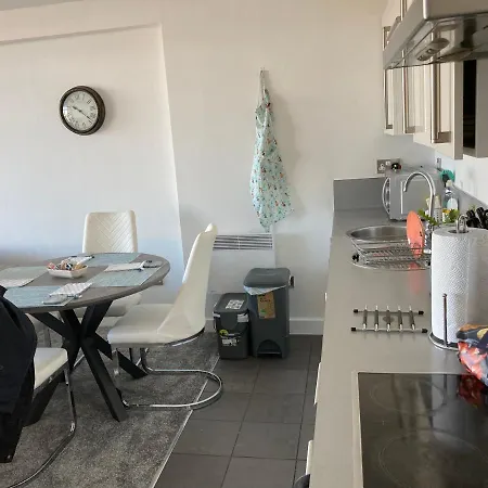 City Centre - Longer And Save Apartment