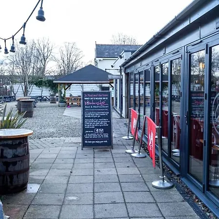 Feriehus Pillo - Spacious Cosy 2 Bedroom House By Bridgewater Canal *