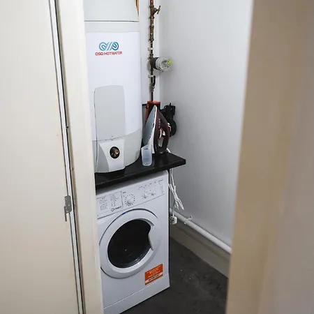 Modern 1-bed - Brand New - - Free Wi-fi Manchester