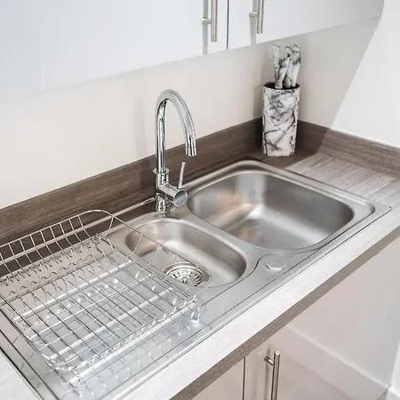 Modern 1-bed - Brand New - - Free Wi-fi Apartment Manchester
